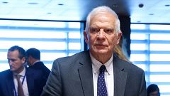 Crónica internacional -  Borrell plantea que Kiev se beneficie de activos rusos, sorteando a Hungría