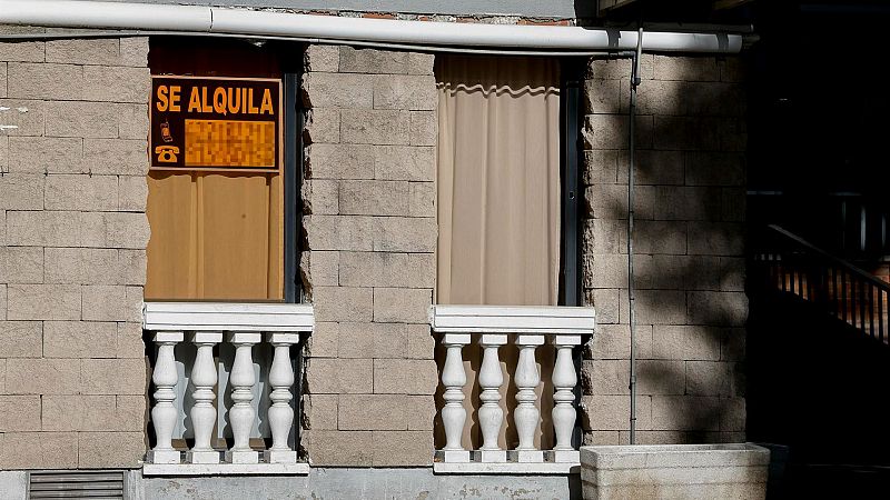 Profesores canarios en fuga por el precio de la vivienda - Escuchar ahora