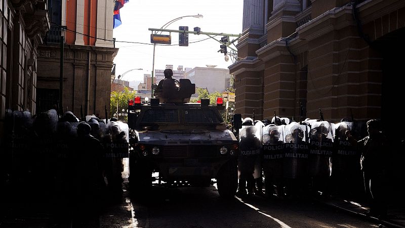 Cinco continentes - Las claves del intento de golpe de Estado en Bolivia - Escuchar ahora