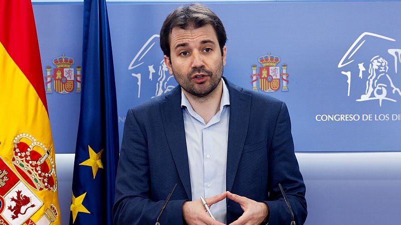 Parlamento RNE - Podemos critica la "tomadura de pelo" de Sánchez en regeneración democrática - Escuchar ahora