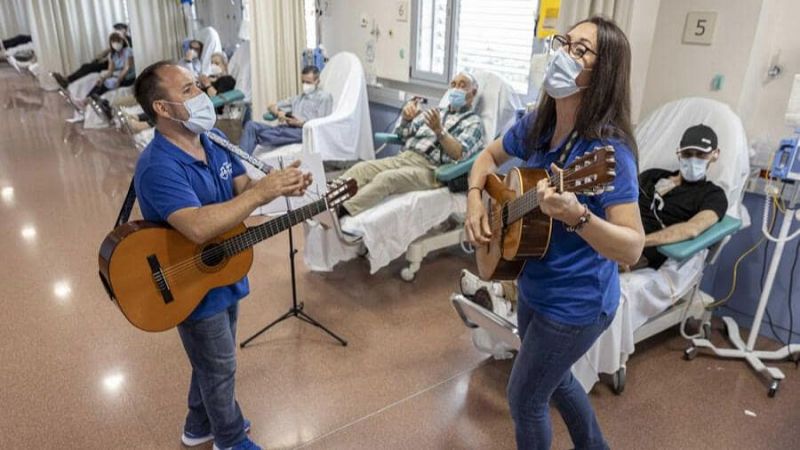 El gallo que no cesa - Música en los hospitales para aliviar el dolor - Escuchar ahora