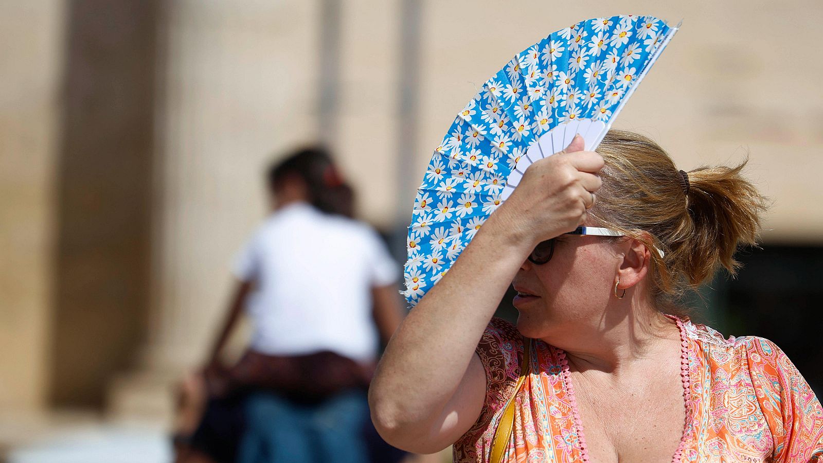 14 Horas Fin de semana - ¿Qué consecuencias tiene la falta de recursos para combatir el calor? - Escuchar ahora