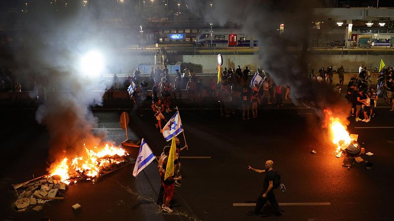 Cinco continentes - El coste político de las decisiones de Benjamín Netanyahu - Escuchar ahora