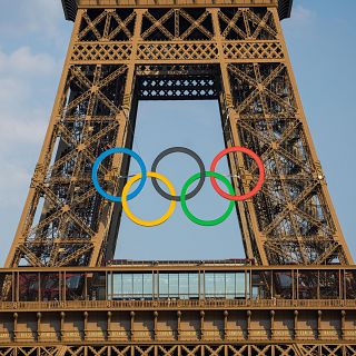 Los anillos de la discordia: ¿deben quedarse en la Torre Eiffel?