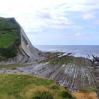 Geoparque de la Costa Vasca, tesoros de roca