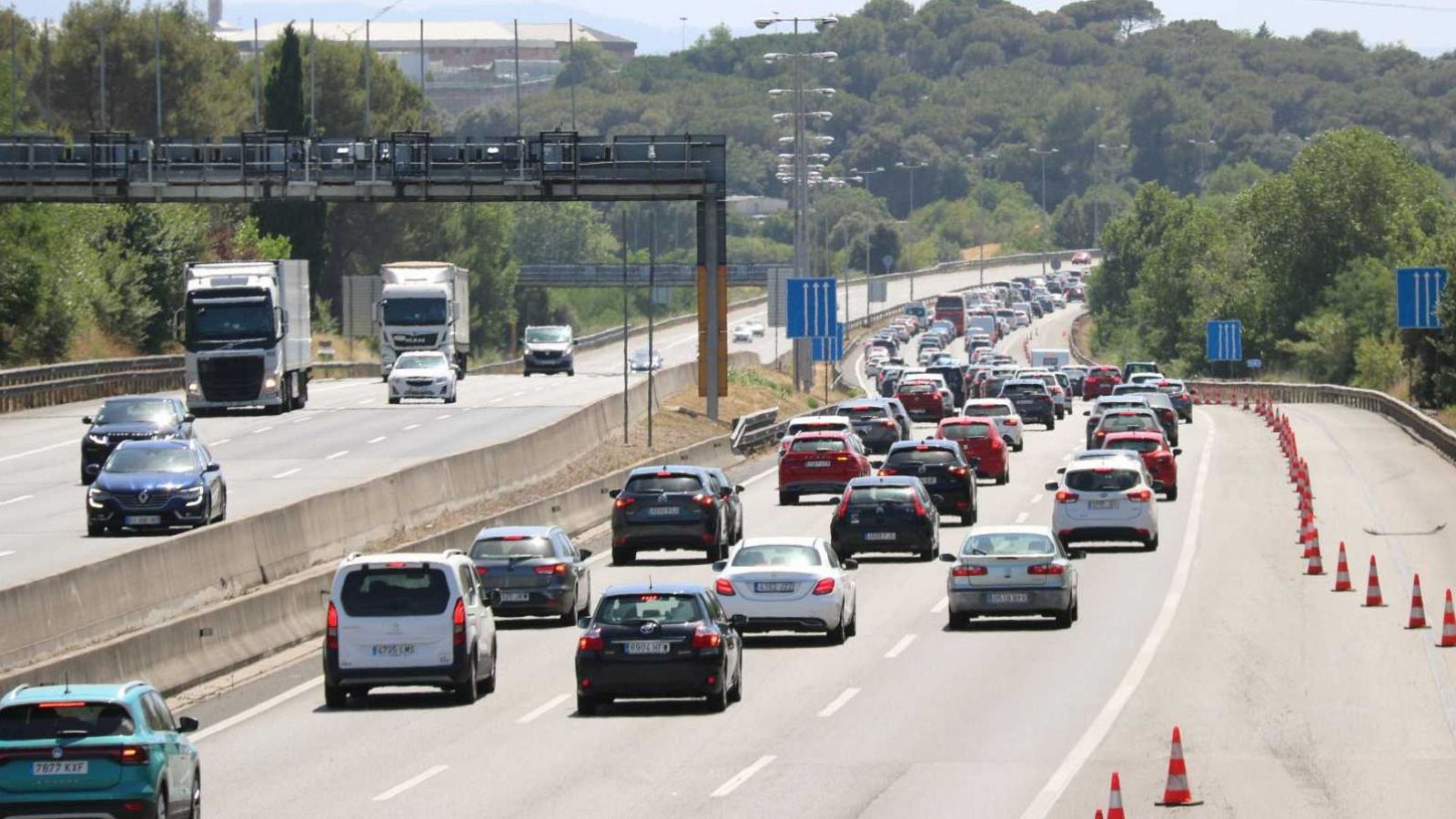 Reducció de velocitat a l'AP-7 per reduir accidents: 100 km/h entre Vilafranca i Martorell | Informa: Àlex Cabrera