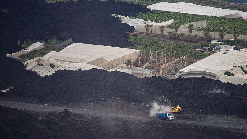 24 horas - Tres años de la erupción en La Palma: "Sin ayudas es imposible reconstruir nuestras vidas"- Escuchar ahora