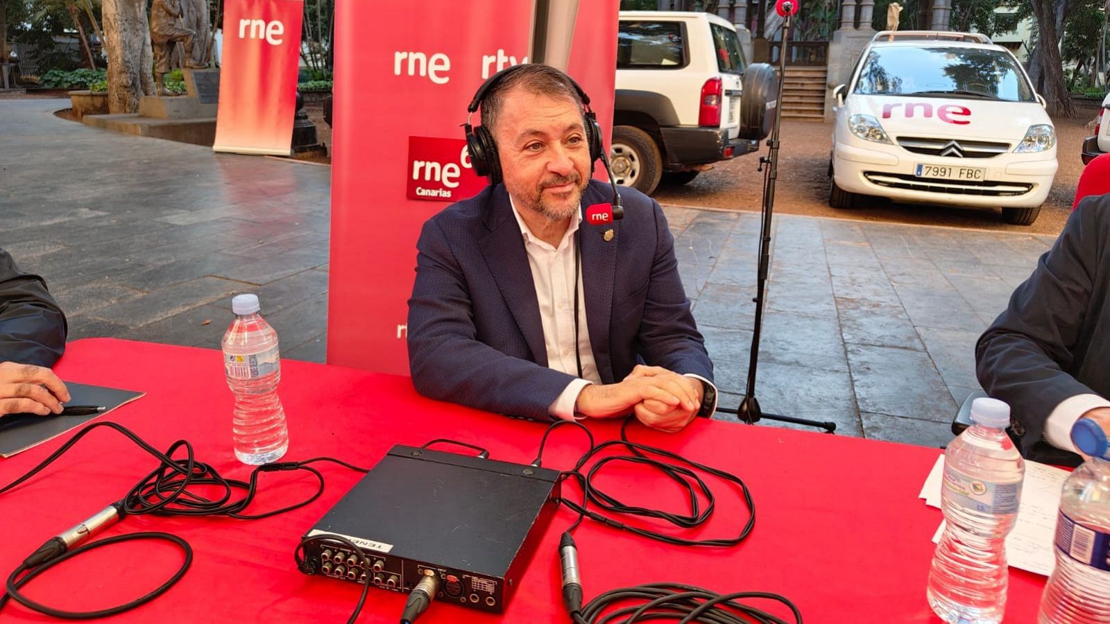 Las mañanas de RNE - Josep Cuní - José Manuel Bermúdez, alcalde de Santa Cruz de Tenerife: "No podemos acoger menores extranjeros al ritmo que llegan" - Escuchar ahora