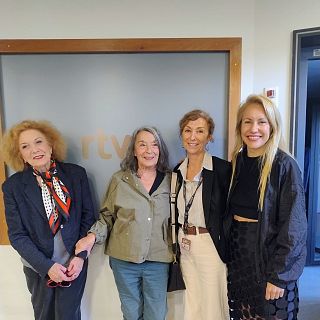 Marisa Paredes y Petra Martnez presentan el documental, 'Mucha mierda'