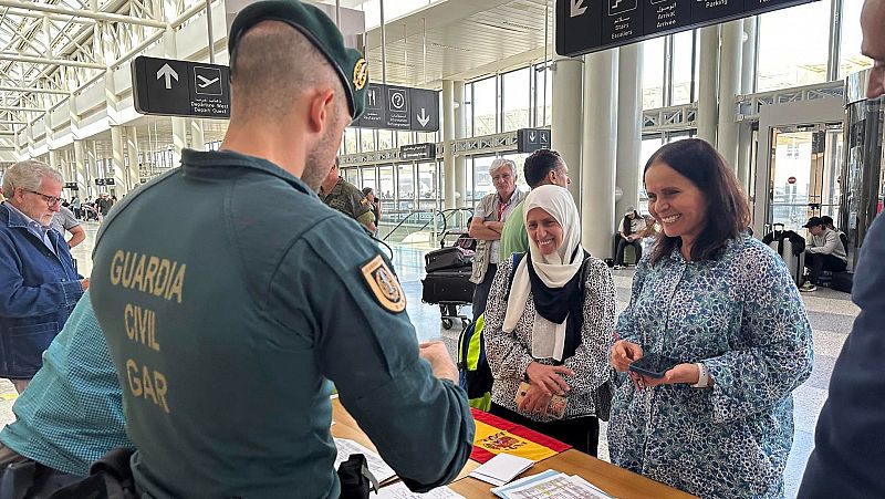 14 horas - Cómo ha preparado España la repatriación de los españoles en el Líbano - Escuchar ahora