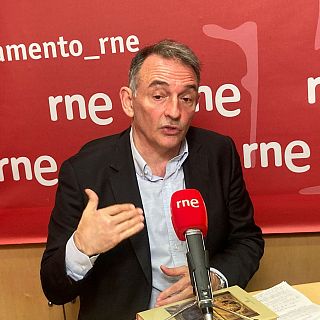 Santiago (IU): "Hay una urgencia democrática para recuperar derechos y libertades"