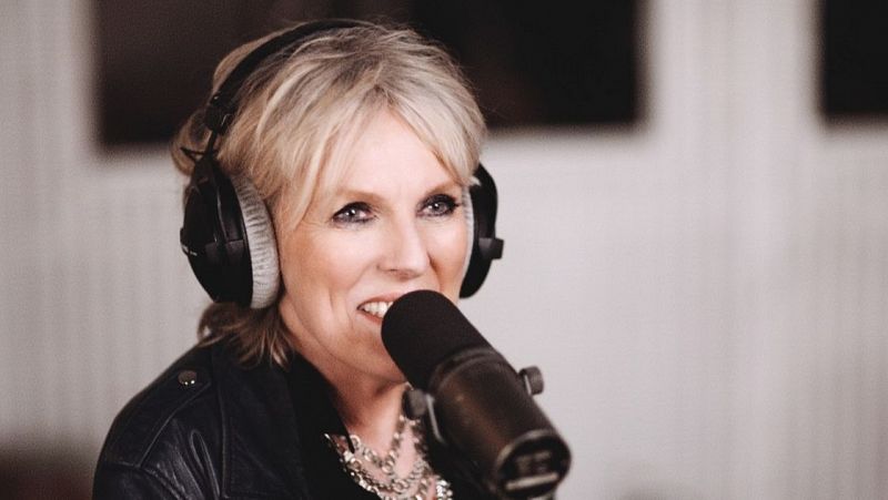 Sin Rodeos - Abbey Road aloja a Lucinda Williams para cantar a los Beatles - 09/10/24 - Escuchar ahora