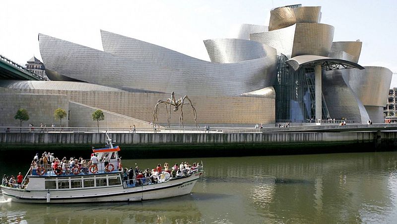 Memoria de delfín - Frank Gehry: 27 aniversario de Guggenheim Bilbao - escuchar ahora