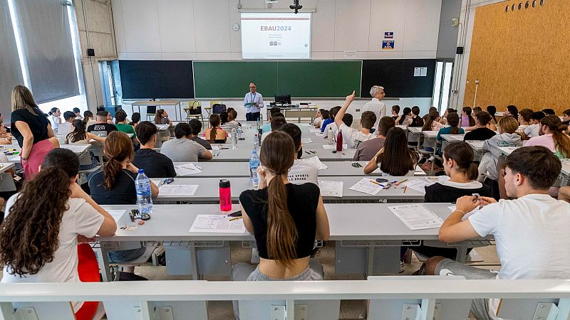 Las mañanas de RNE - Huelga de estudiantes: "Queremos ver ya el modelo de examen de la PAU" - Escuchar ahora