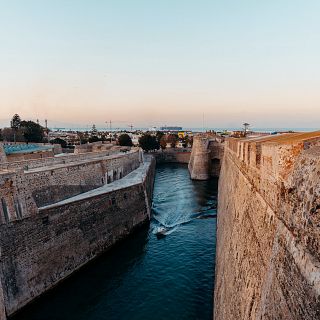 Ciudad autónoma de Ceuta, confluencia de mares y de culturas