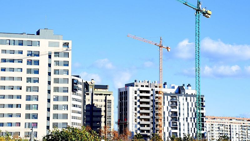 24 horas -  Jorge Galindo, sobre la vivienda: "Podríamos explorar con más residencias universitarias o rehabilitación de viviendas vacías" - Escuchar ahora