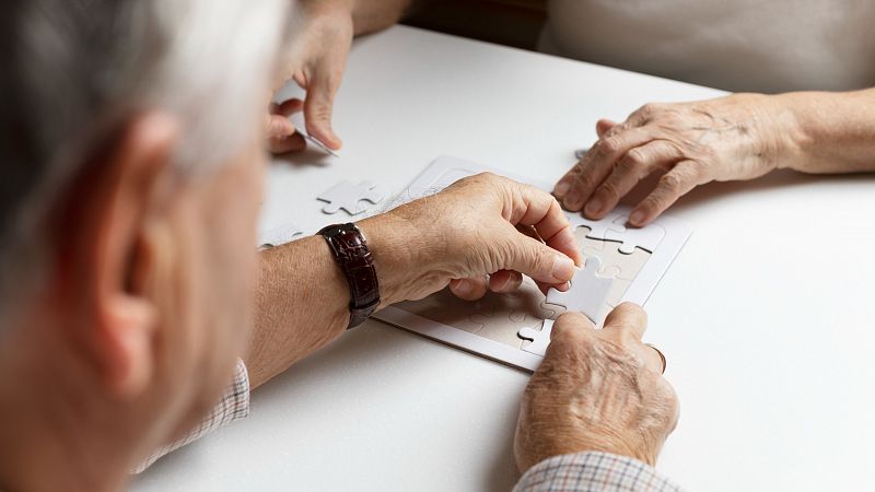 No es permet a un matrimoni gran amb demencia estar a la mateixa residncia