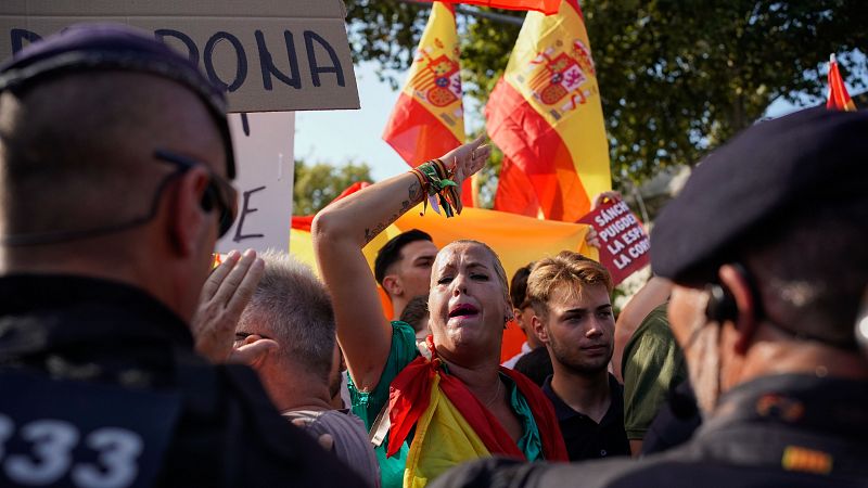 L'Entrellat - Anuari 2025 del CIDOB: parlem de l'auge de la dreta radical i de la inseguretat residencial