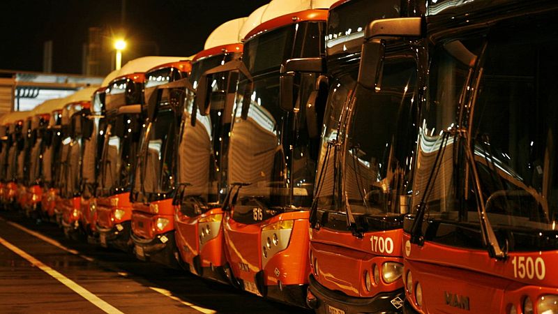 Memoria de delfín - El autobús: un sector en auge con 3.000 millones de viajeros anuales - Escuchar ahora