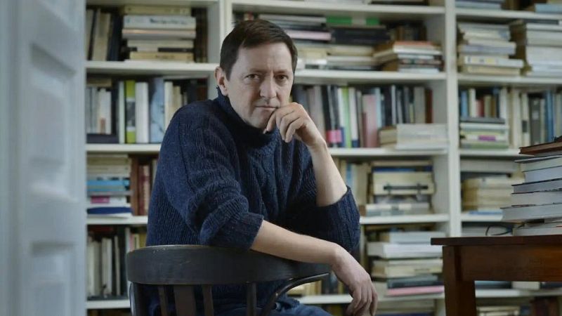 Libros de arena - Ignacio Martnez de Pisn y 'Ropa de casa' - Escuchar ahora