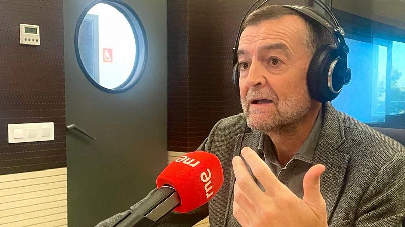 24 horas de RNE - Maíllo (IU) respalda el perdón de Díaz y pide una nueva etapa en Sumar - Escuchar ahora