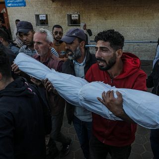 Cerca de 100 personas mueren en un bombardeo de Israel en Gaza