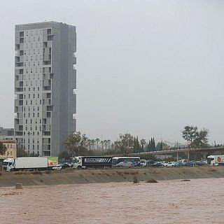 "Lo primero es desaguar los edificios con más daños"