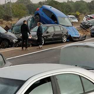 Utiel estaba "aislada" y la UME no pudo entrar "hasta altas horas"