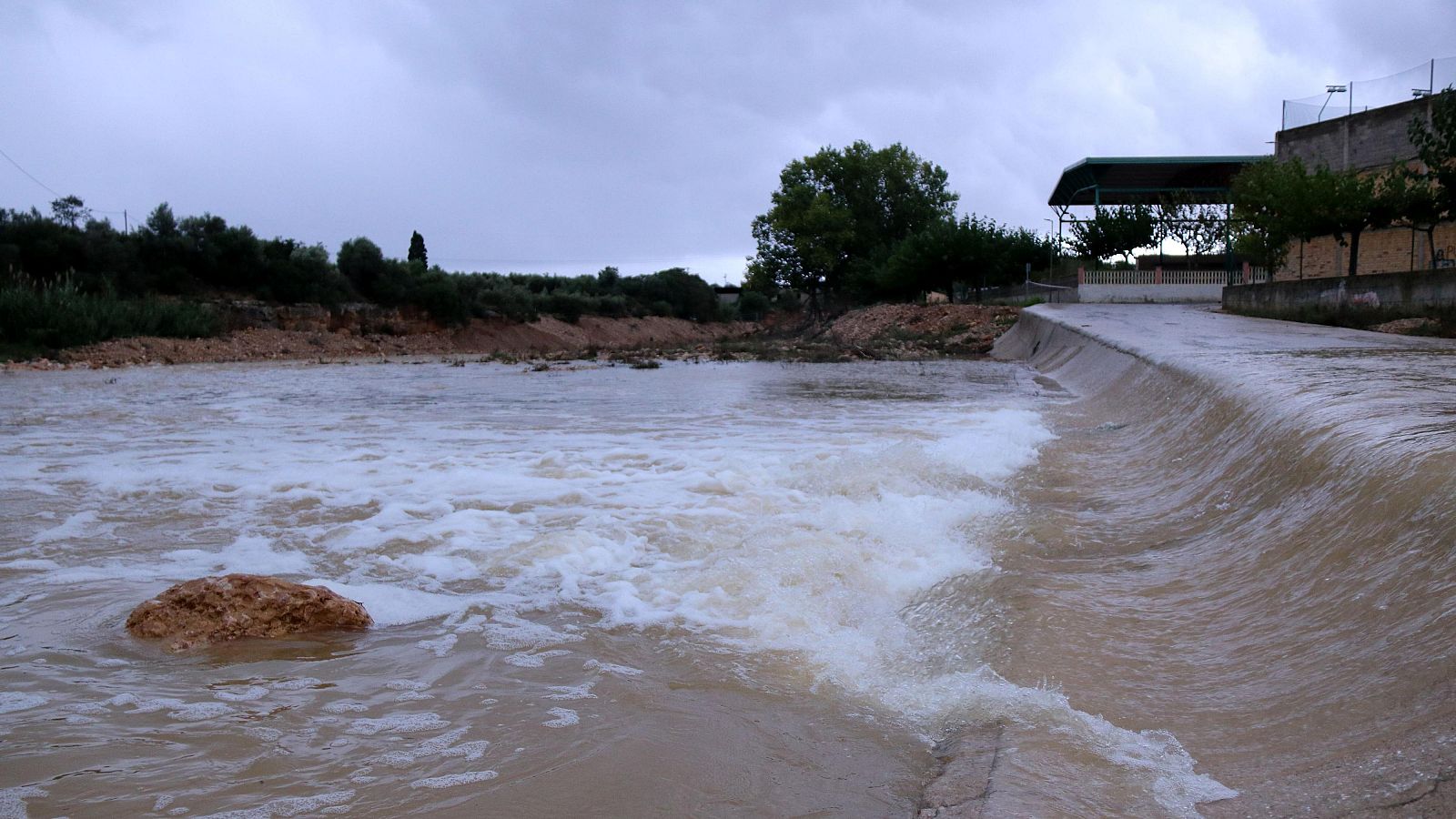 Es manté l'alerta per pluges intenses a les Terres de l'Ebre | Andreu Santos