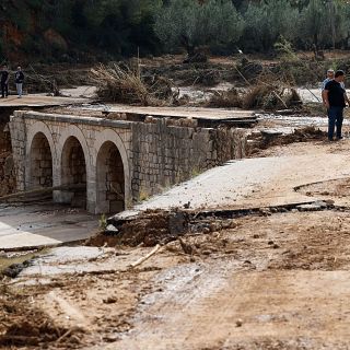 El puente de Chiva, la imagen de la resistencia a la DANA