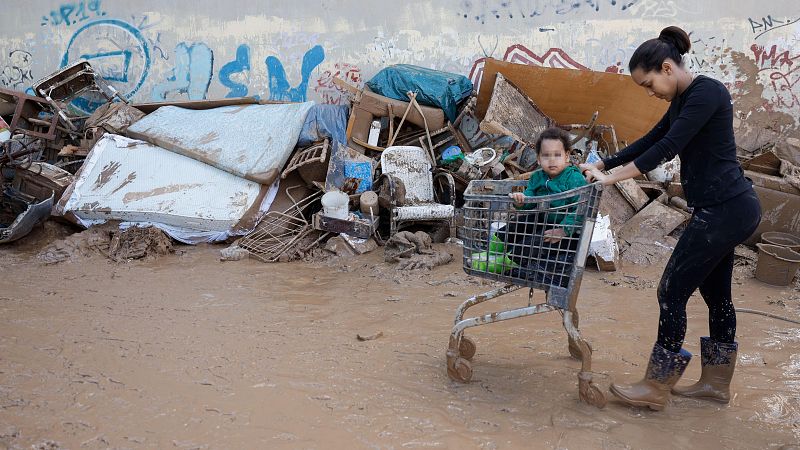 24 horas fin de semana - Cómo explicar la tragedia de la DANA a los niños - Escuchar ahora