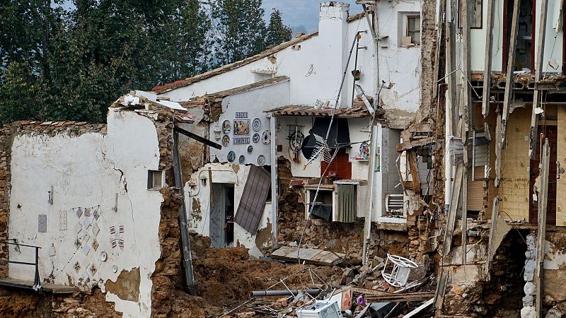 24 horas RNE - Carmen Mendoza, arquitecta: "Las viviendas temporales son una respuesta rápida para los afectados" - Escuchar ahora