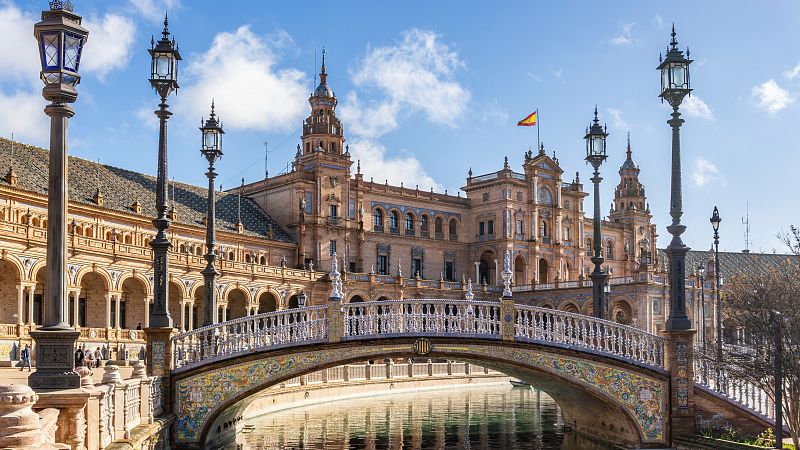 En clave Turismo - Turismo de pantalla seduce a 4 de cada 10 viajeros espaoles - 06/11/24 - escuhar ahora