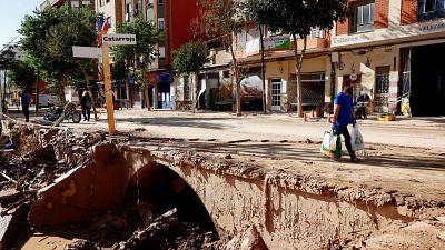 Las maanas de RNE - Catarroja se centra en limpiar su red de alcantarillado con "preocupacin" por la previsin de lluvias - Escuchar ahora