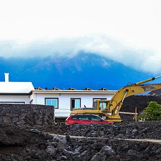 Vecina de La Palma: "La burocracia es peor que el volcán"