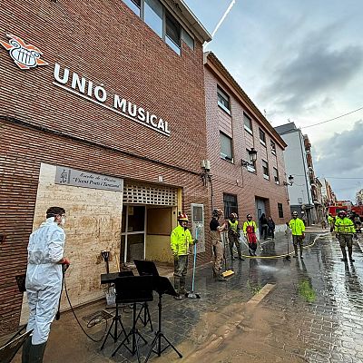 24 horas - Unió Musical de Paiporta: \"Las iniciativas nos llenan de fuerza para tirar adelante\" - Escuchar ahora