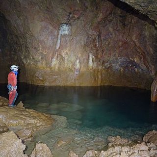 Lugo - 'Cueva de Aradelas: un tesoro bajo tierra'