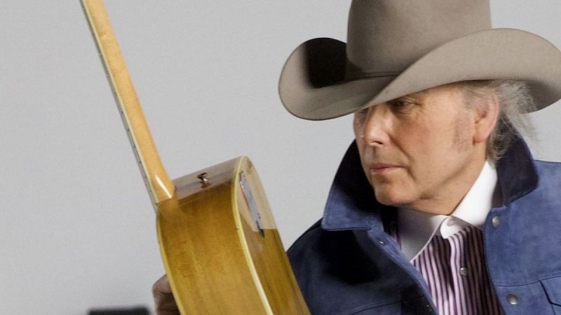 Sin Rodeos - Dwight Yoakam vuelve a lo grande - 18/11/24 - Escuchar ahora