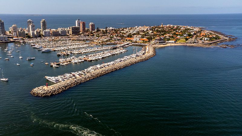 Crnicas de un nmada -  Punta del Este - 24/11/24 - Escuchar ahora