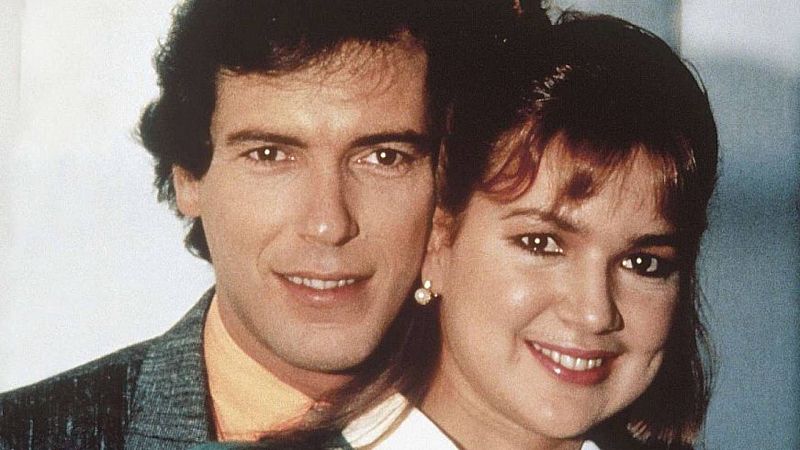 Memoria de delfín - Cristal: la telenovela que paralizó España en los 90 - Escuchar ahora