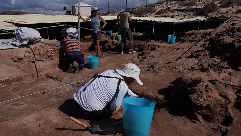 Reportajes Emisoras - Tenerife - Nueva excavación en el yacimiento romano de Isla de Lobos - 21/11/24 - Escuchar ahora