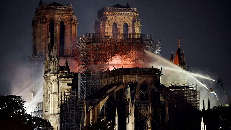 El ojo crítico - Los tres tapices de Miquel Barceló para Notre Dame - Escuchar ahora