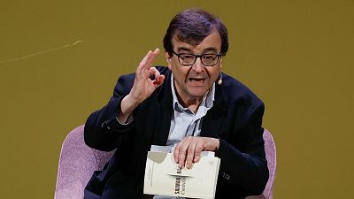 Las Mañanas de RNE con Josep Cuní - Javier Cercas: "Los propietarios de la lengua somos todos" - Escuchar ahora