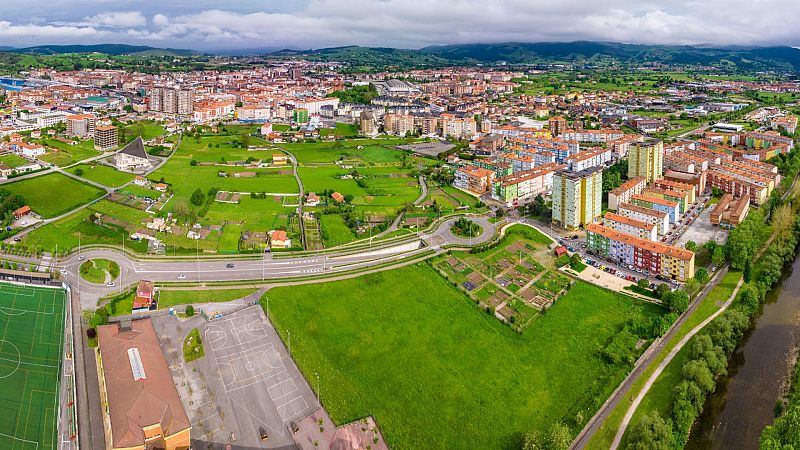 Nómadas - Torrelavega, la industria y el paisaje bailan - 23/11/24 - Escuchar ahora