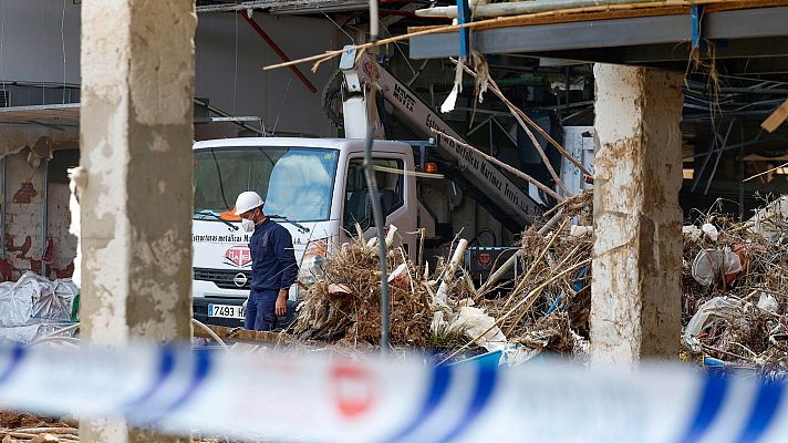 Las Mañanas de RNE - Reconstrucción tras la DANA: “Podemos hablar de meses hasta que se note algo todo el trabajo\" - Escuchar Ahora