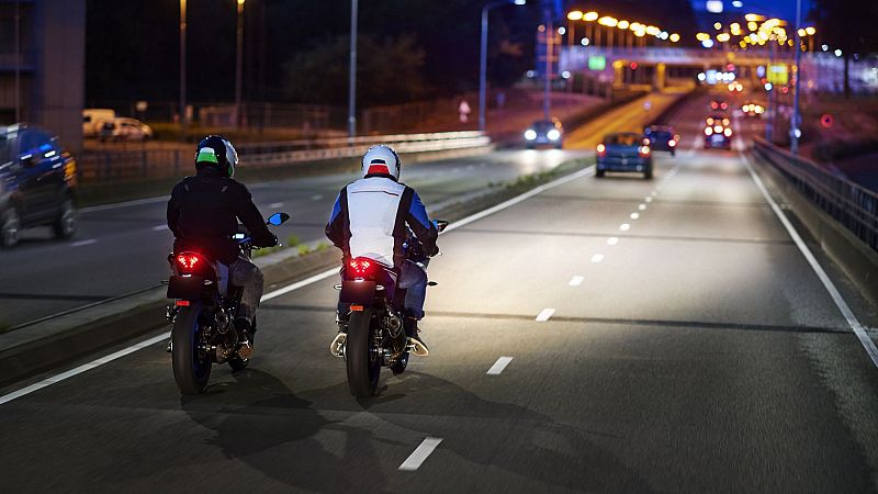 Seguridad vial en Radio 5 - Los conductores españoles tememos conducir de noche y con razón - 08/12/24 - Escuchar ahora