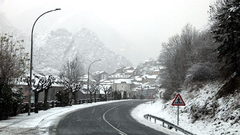 El temporal de neu de les últimes hores deixa gruixos considerables als Pirineus