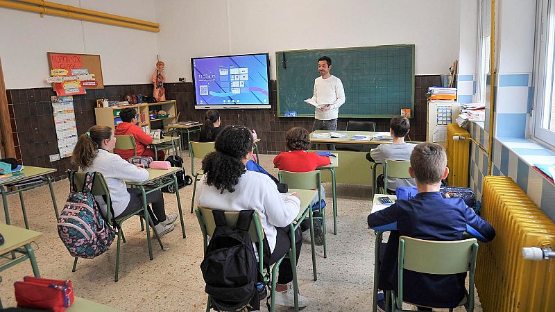 24 horas RNE - Mario Albiñana: "Volver al instituto sería una forma de volver a la normalidad" - Escuchar ahora