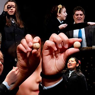 'Los ni�os' cantores de la Loter�a de Argentina