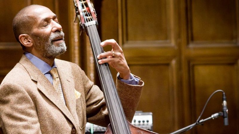 Solo jazz - Ron Carter, reinando en todos los estilos - 18/12/24 - escuchar ahora